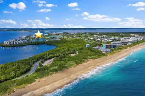 145 NE Edgewater Drive Hutchinson Island FL 34996