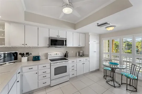 145 NE Edgewater Drive Hutchinson Island FL 34996