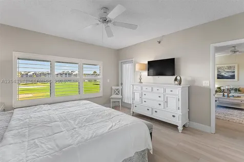 145 NE Edgewater Drive Hutchinson Island FL 34996