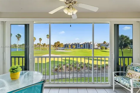 145 NE Edgewater Drive Hutchinson Island FL 34996