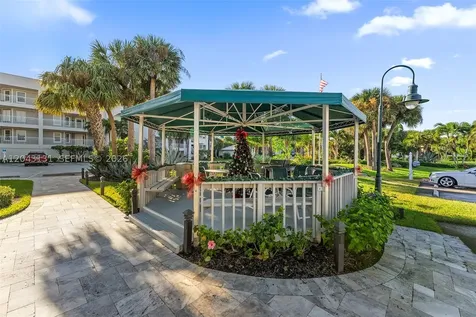 145 NE Edgewater Drive Hutchinson Island FL 34996