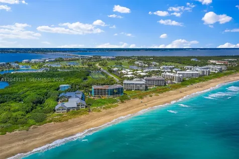 145 NE Edgewater Drive Hutchinson Island FL 34996
