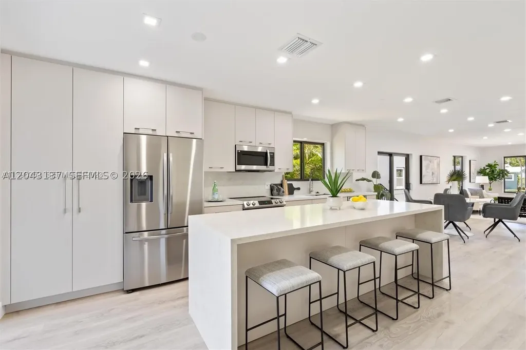 222 SW 3rd Terrace Dania Beach FL 33004