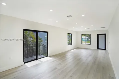222 SW 3rd Terrace Dania Beach FL 33004