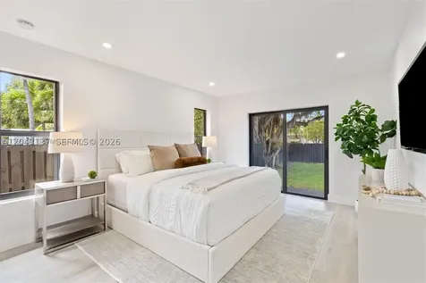 222 SW 3rd Terrace Dania Beach FL 33004