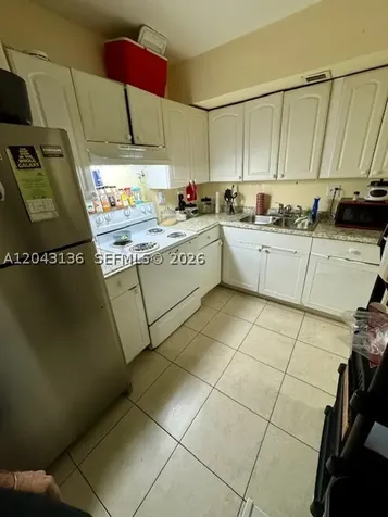 3700 NW 21st Street Lauderdale Lakes FL 33311