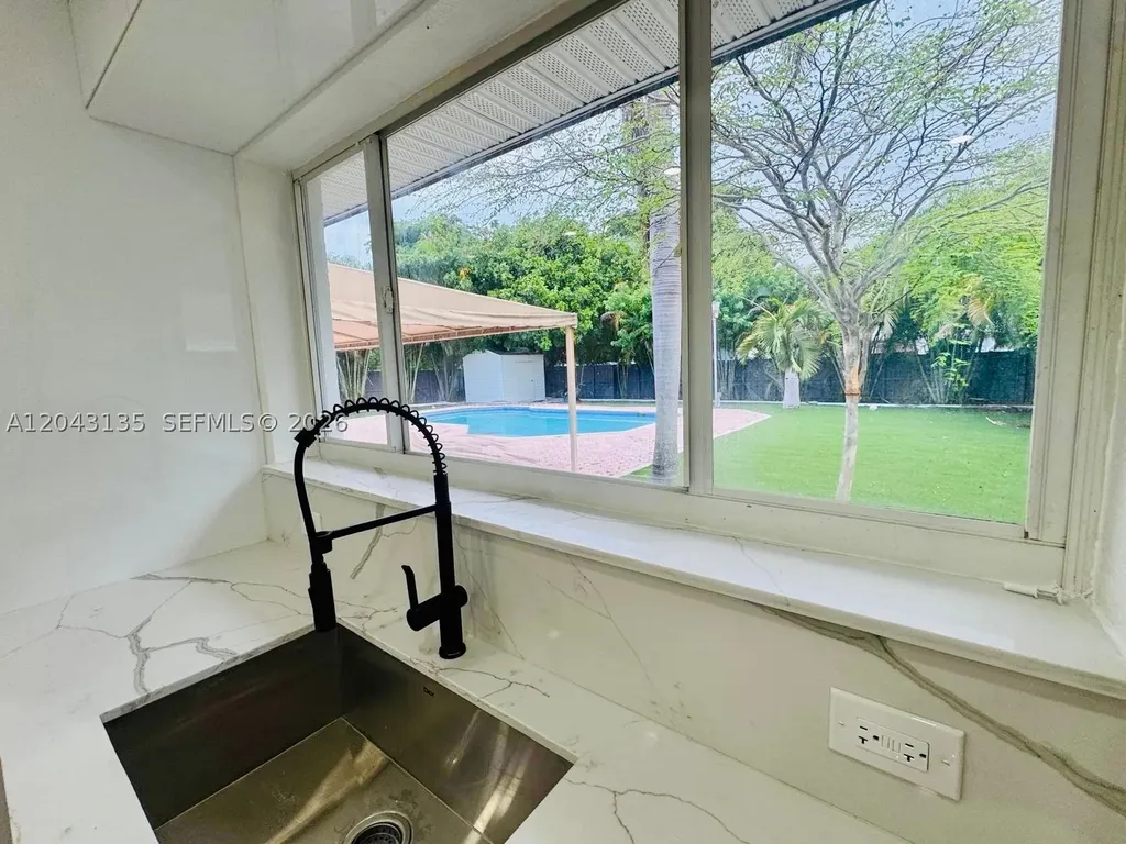 2271 SW 30th Terrace Fort Lauderdale FL 33312
