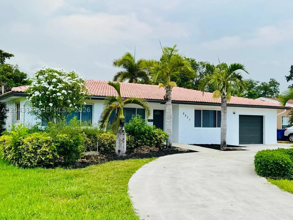 2271 SW 30th Terrace Fort Lauderdale FL 33312