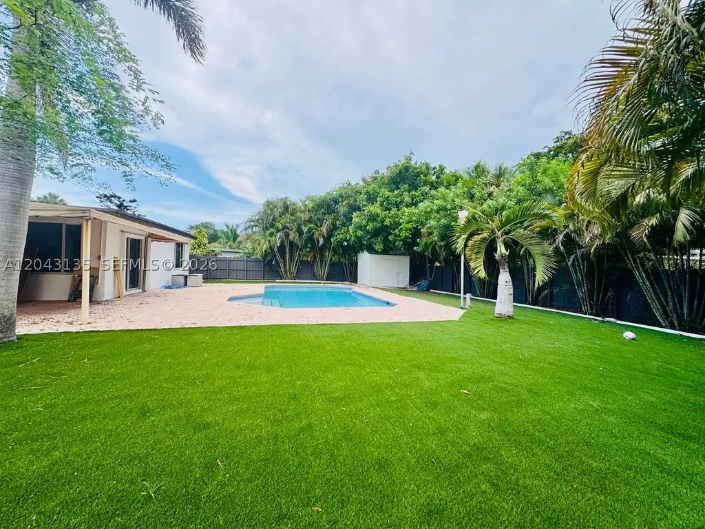 2271 SW 30th Terrace Fort Lauderdale FL 33312