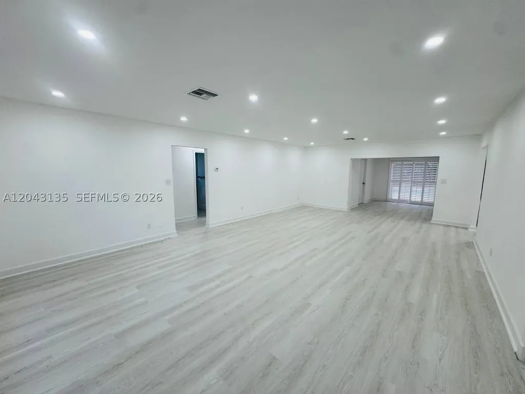 2271 SW 30th Terrace Fort Lauderdale FL 33312
