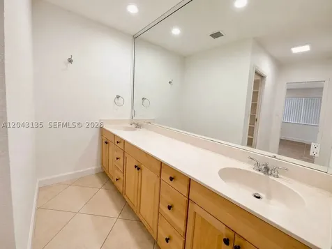 2271 SW 30th Terrace Fort Lauderdale FL 33312