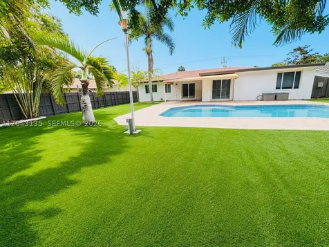 2271 SW 30th Terrace Fort Lauderdale FL 33312