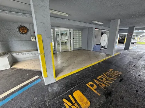 1655 W 44 Place Hialeah FL 33012