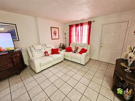 1655 W 44 Place Hialeah FL 33012