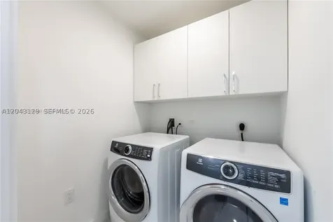 851 NE 1st Avenue Miami FL 33132