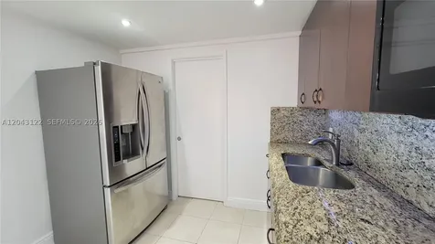 14200 NE 15th Avenue North Miami FL 33161