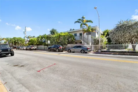 1050 7th Street Miami Beach FL 33139