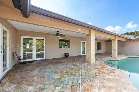 1601 NW 115th Terrace Plantation FL 33323