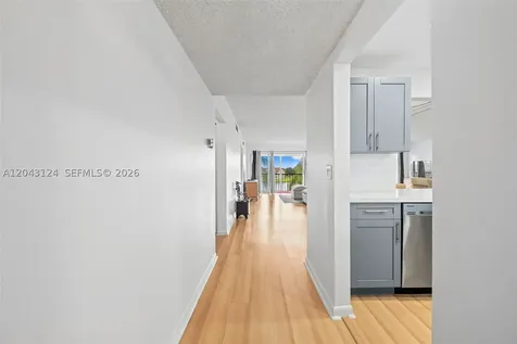 4025 N Nob Hill Road Sunrise FL 33351