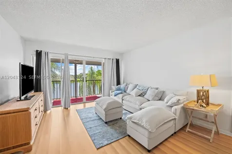 4025 N Nob Hill Road Sunrise FL 33351
