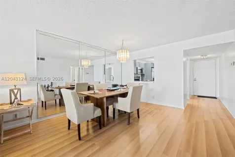 4025 N Nob Hill Road Sunrise FL 33351