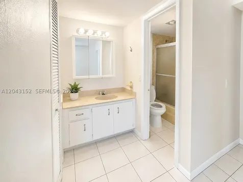 Sunny Isles Beach FL 33160