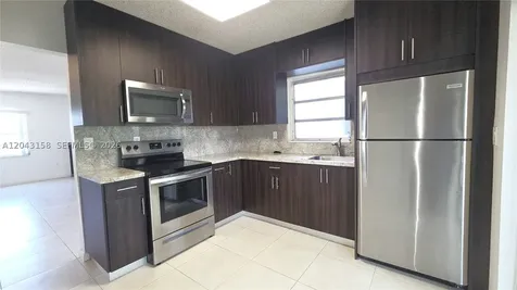 3519 SW 17th Terrace Miami FL 33145
