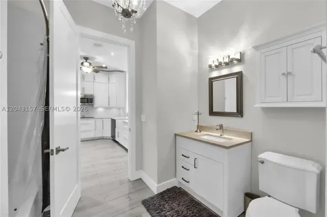 720 S Old Nob Hill Road Plantation FL 33324