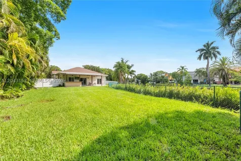 720 S Old Nob Hill Road Plantation FL 33324