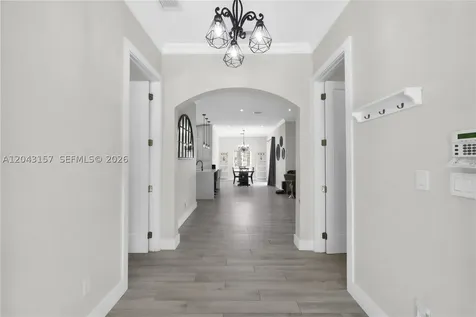 720 S Old Nob Hill Road Plantation FL 33324