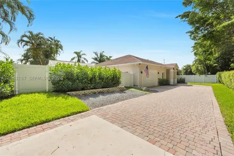 720 S Old Nob Hill Road Plantation FL 33324
