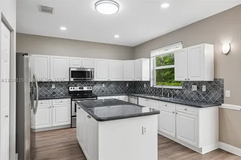 2162 NW 77th Terrace Pembroke Pines FL 33024