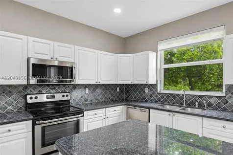 2162 NW 77th Terrace Pembroke Pines FL 33024