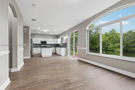 2162 NW 77th Terrace Pembroke Pines FL 33024