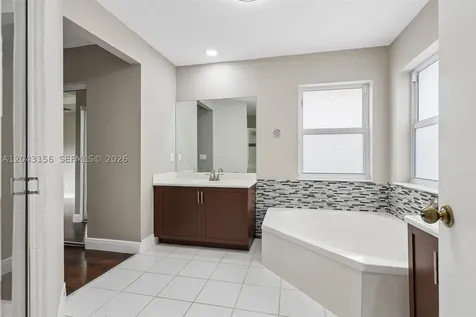 2162 NW 77th Terrace Pembroke Pines FL 33024