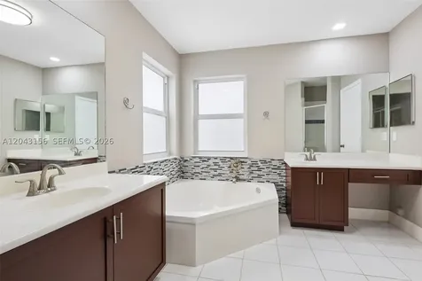 2162 NW 77th Terrace Pembroke Pines FL 33024