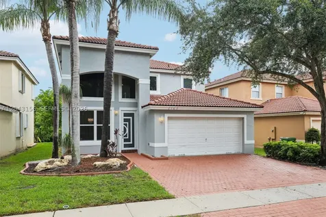 2162 NW 77th Terrace Pembroke Pines FL 33024