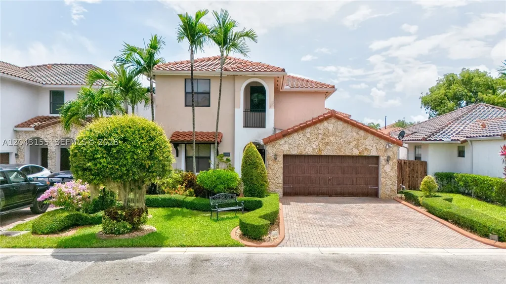 1016 NW 99th Passage Miami FL 33172