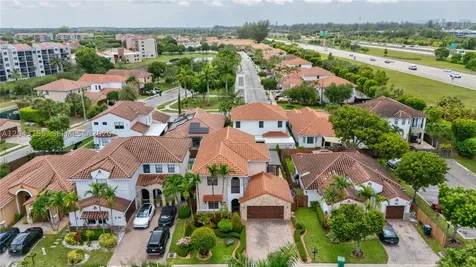 1016 NW 99th Passage Miami FL 33172