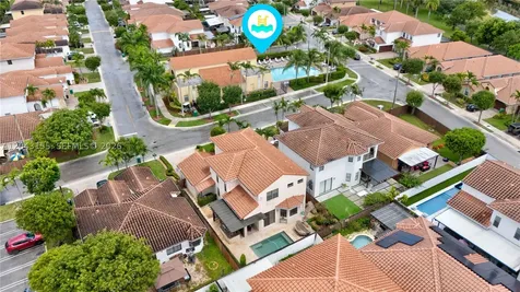 1016 NW 99th Passage Miami FL 33172