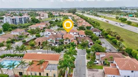 1016 NW 99th Passage Miami FL 33172