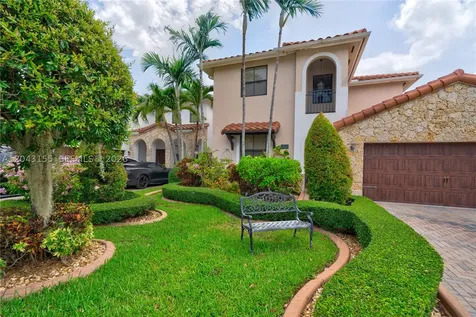 1016 NW 99th Passage Miami FL 33172