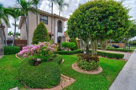 1016 NW 99th Passage Miami FL 33172