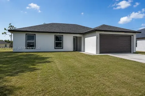 704 E Carbon Lehigh Acres FL 33974