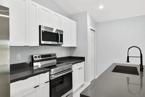 704 E Carbon Lehigh Acres FL 33974
