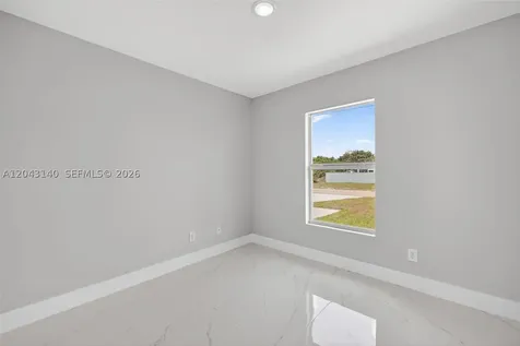 704 E Carbon Lehigh Acres FL 33974