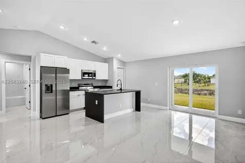 704 E Carbon Lehigh Acres FL 33974