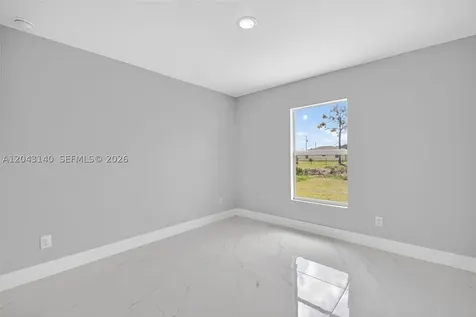 704 E Carbon Lehigh Acres FL 33974