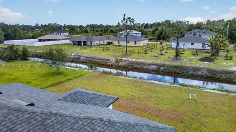 704 E Carbon Lehigh Acres FL 33974