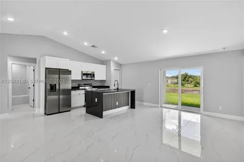 704 E Carbon Lehigh Acres FL 33974